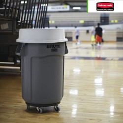 Contenedor Brute 32 Gal con tapa embudo o conica y base con ruedas Dolly de Rubbermaid