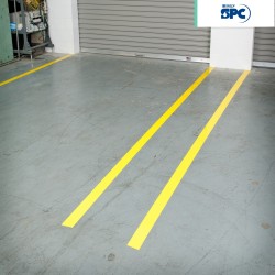Cinta de seguridad de poliéster sólido para marcar pisos ToughStripe SPC 4?x100?